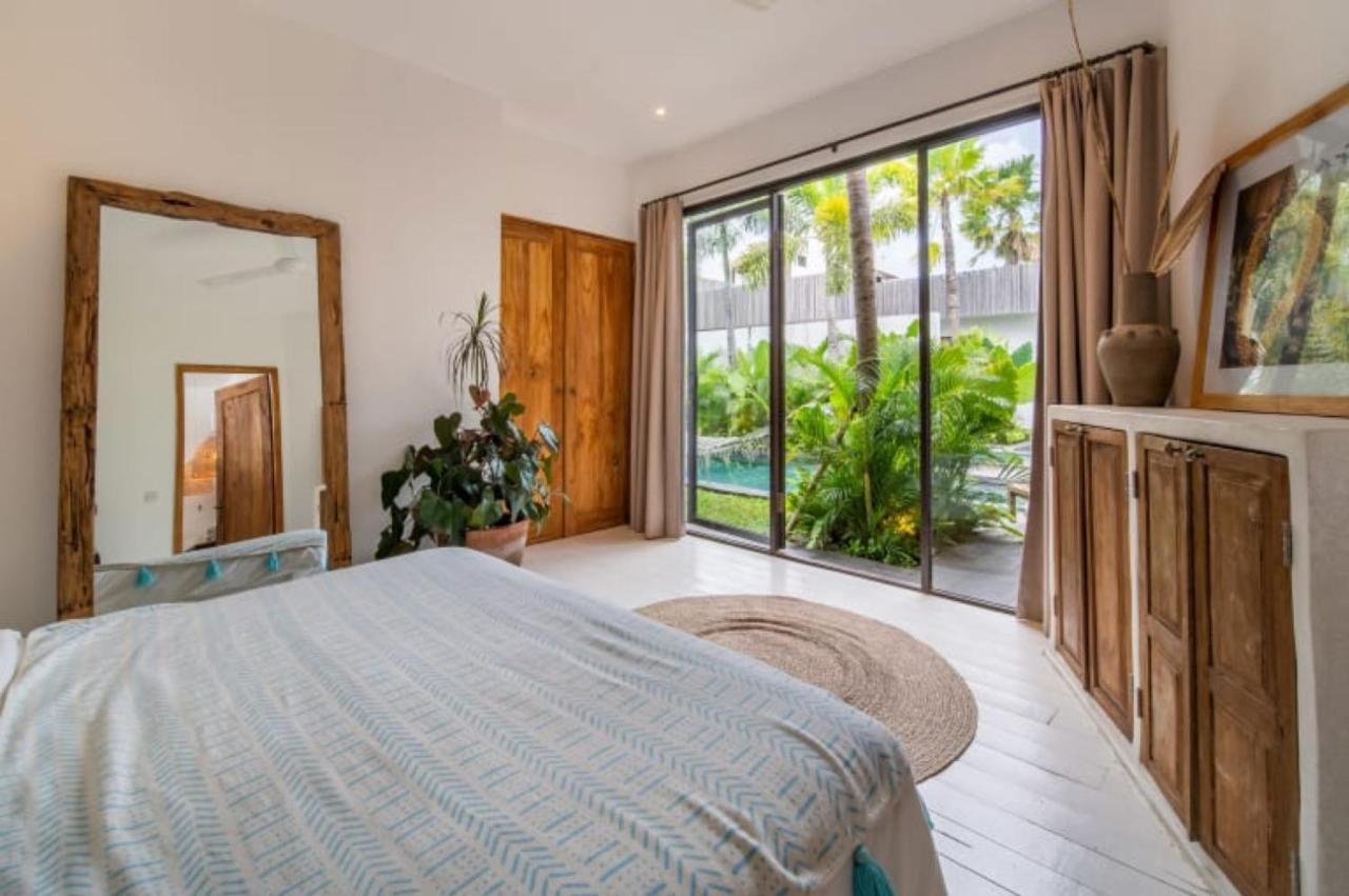 Villa Yogi Surf 2 Canggu 외부 사진